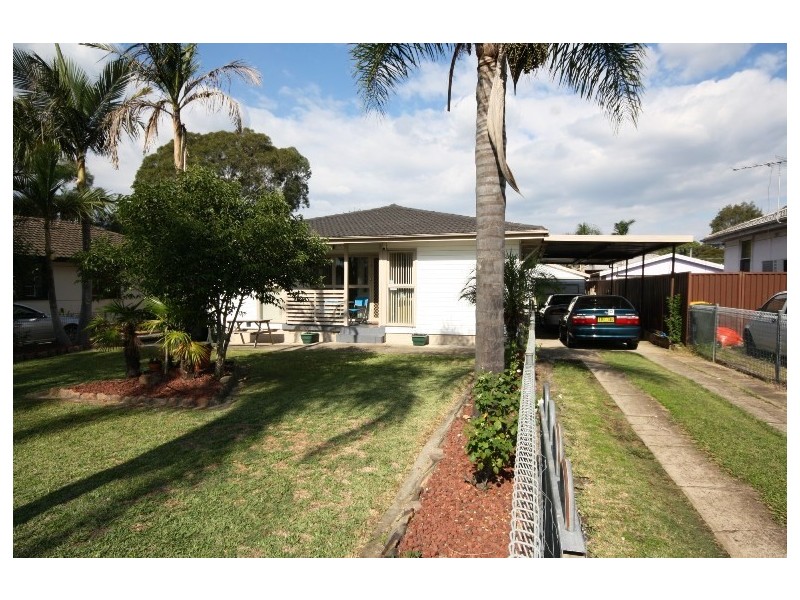 28 BOUGANVILLE ROAD, Lethbridge Park NSW 2770