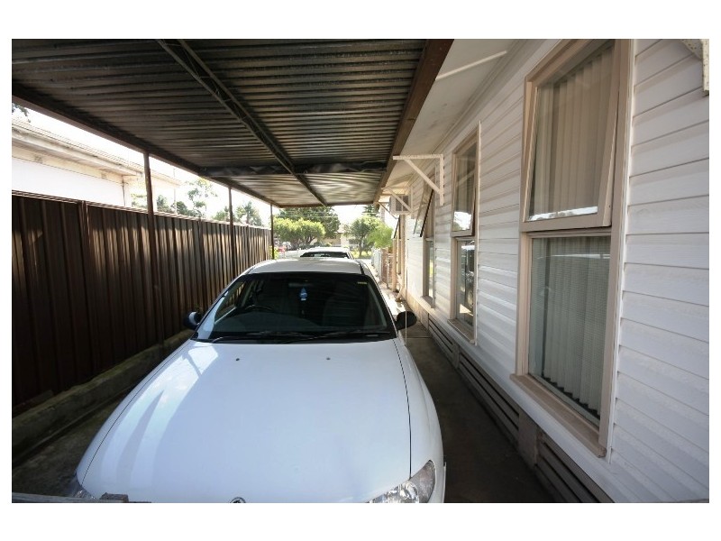 28 BOUGANVILLE ROAD, Lethbridge Park NSW 2770