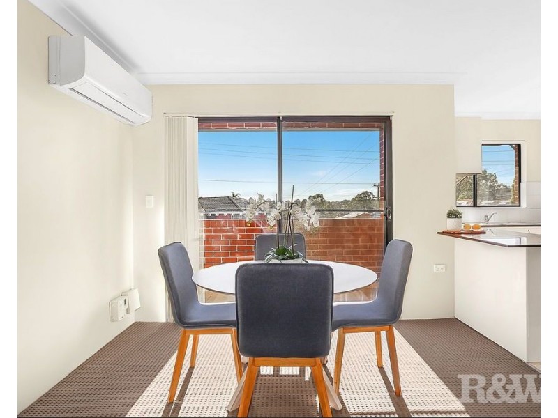2/2 Lock Street, Blacktown NSW 2148