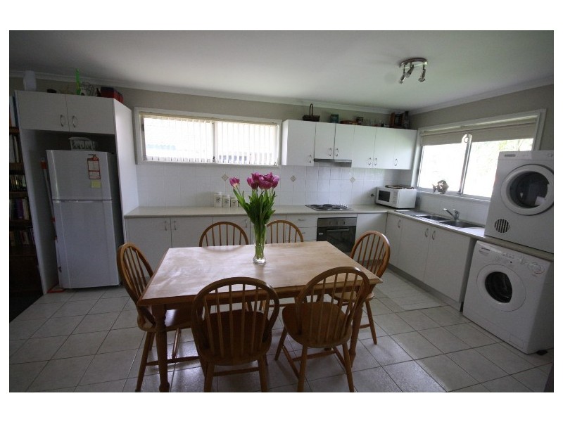 4 MELKARTH PLACE, Doonside NSW 2767