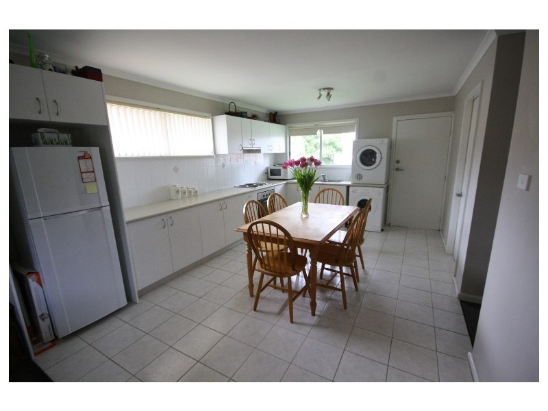 4 MELKARTH PLACE, Doonside NSW 2767