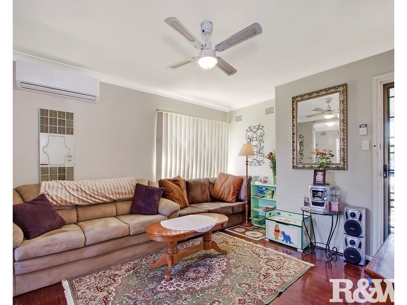 39 Roebuck Crescent, Willmot NSW 2770