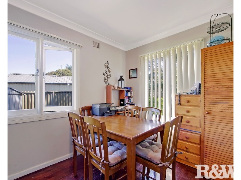 39 Roebuck Crescent, Willmot NSW 2770