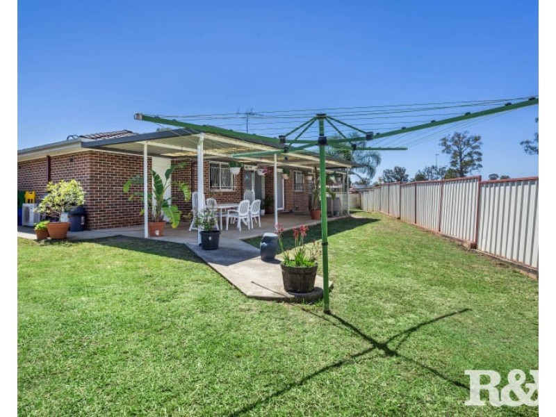 28 Wollaton Grove, Oakhurst NSW 2761