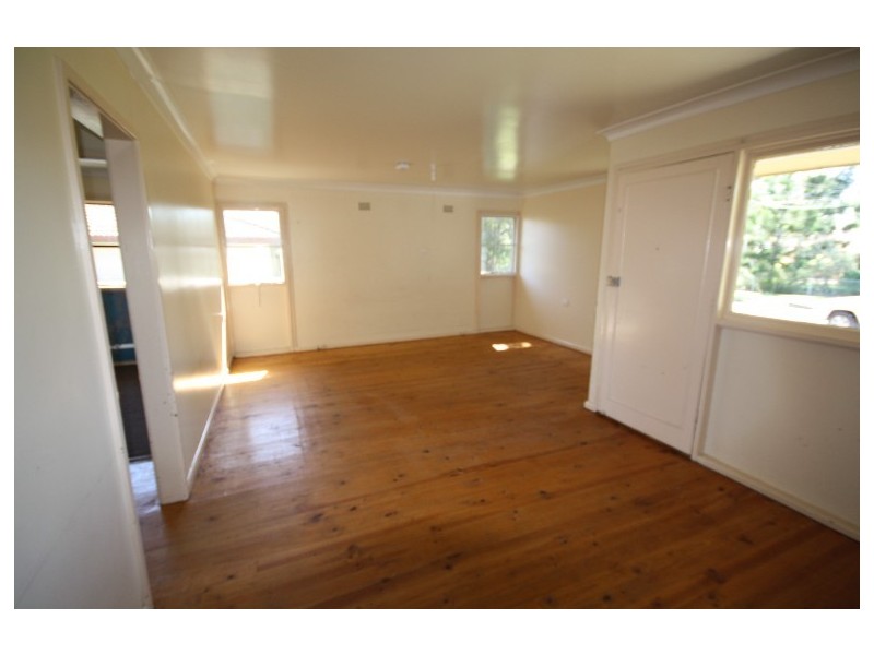 30 MARQUESA CRESCENT, Lethbridge Park NSW 2770