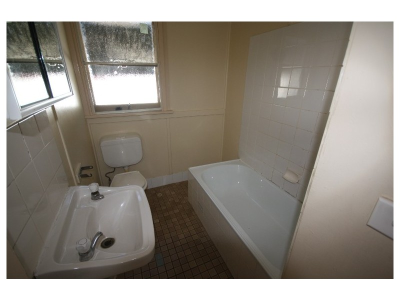 30 MARQUESA CRESCENT, Lethbridge Park NSW 2770