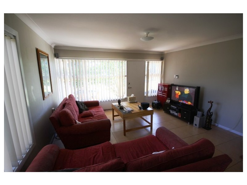 5 AITAPE CRESCENT, Whalan NSW 2770