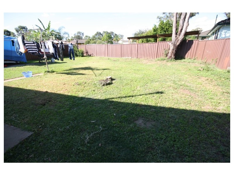 5 AITAPE CRESCENT, Whalan NSW 2770