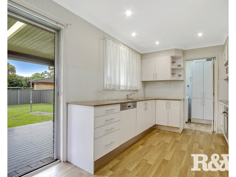 16 Mimika Avenue, Whalan NSW 2770