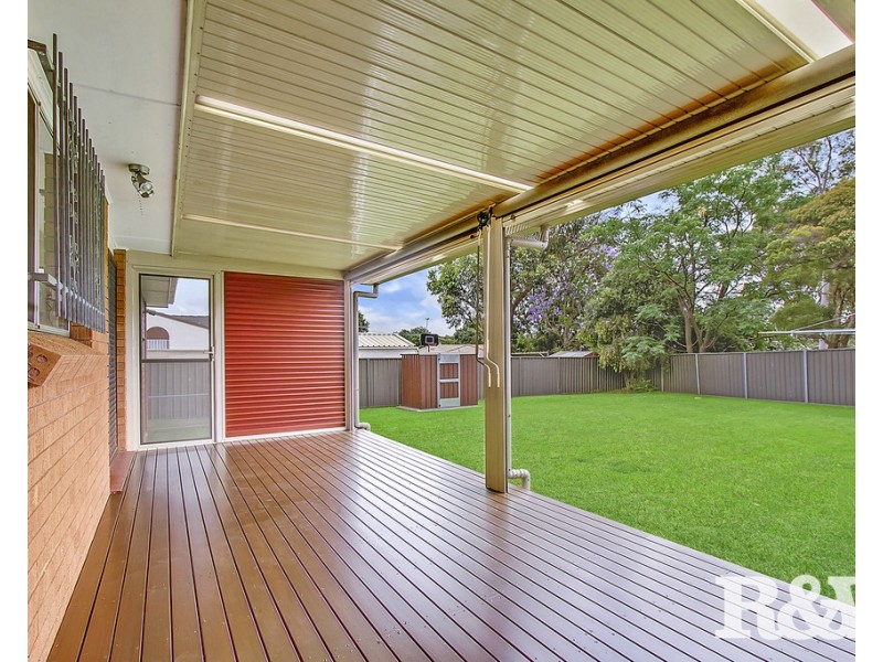 16 Mimika Avenue, Whalan NSW 2770