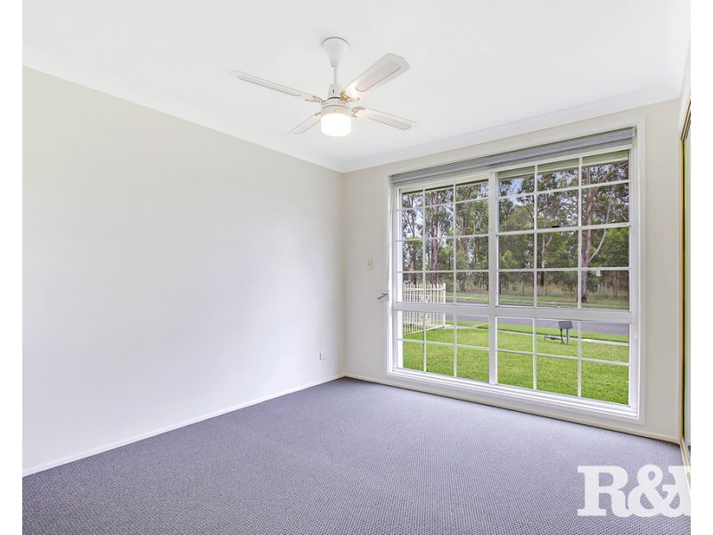 43 Hyatts Road, Oakhurst NSW 2761