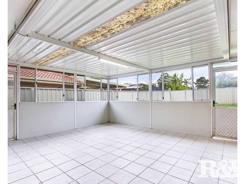 43 Hyatts Road, Oakhurst NSW 2761