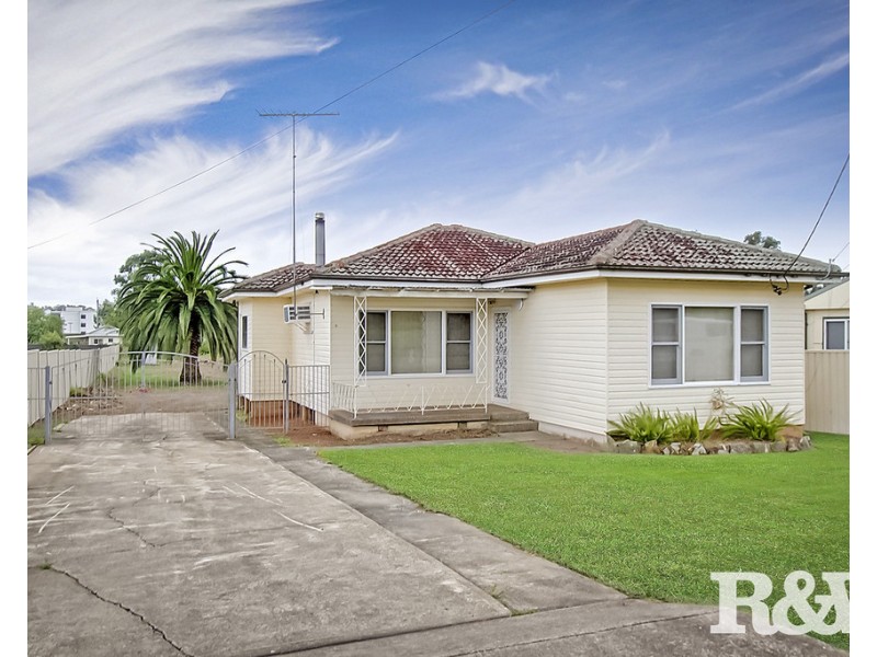 9 Dunsmore Street, Rooty Hill NSW 2766