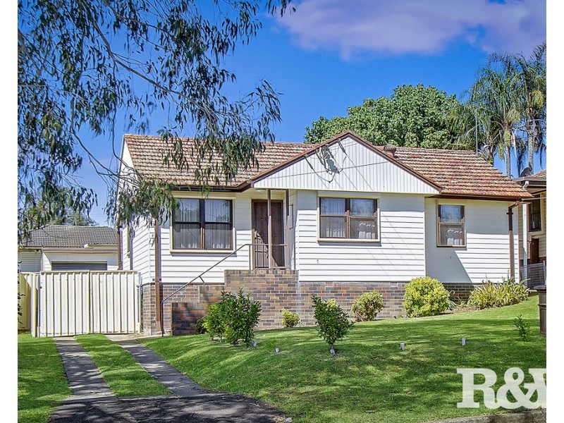 9 Nella Dan Avenue, Tregear NSW 2770