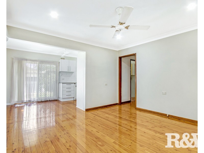 9 Nella Dan Avenue, Tregear NSW 2770