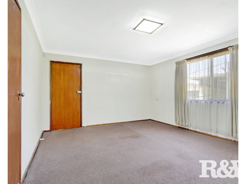 9 Nella Dan Avenue, Tregear NSW 2770