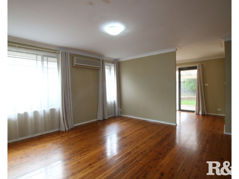 7 Dillon Place, Oakhurst NSW 2761