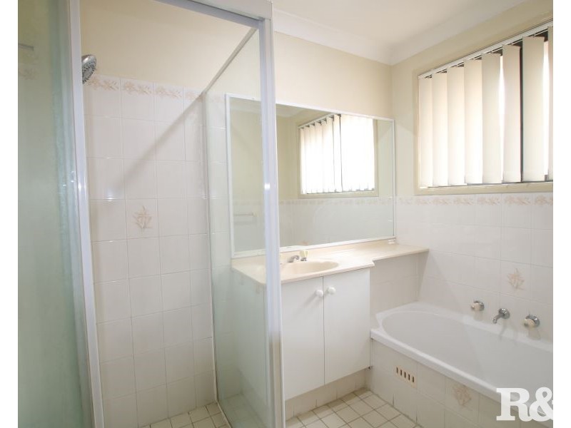 7 Dillon Place, Oakhurst NSW 2761