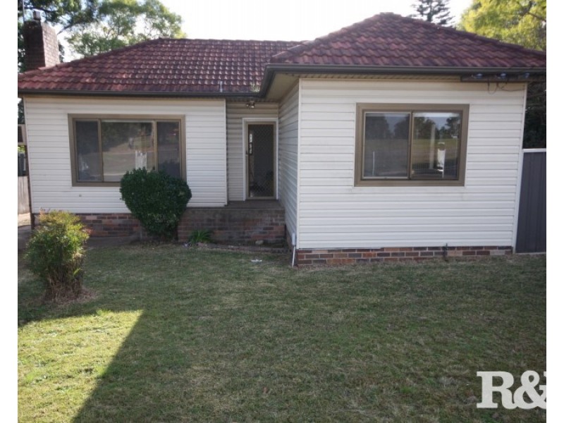 15 Stapleton Parade, St Marys NSW 2760