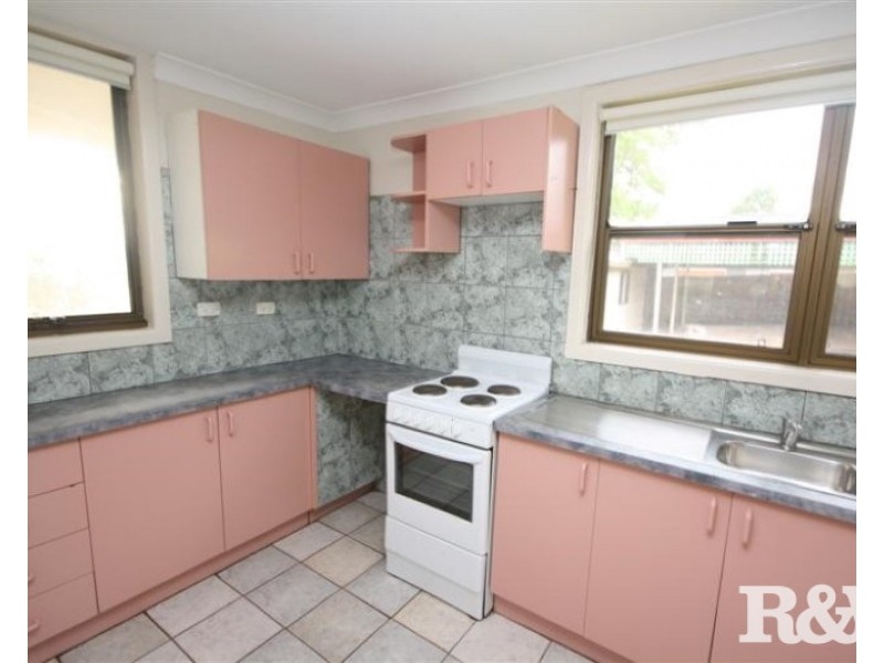 15 Stapleton Parade, St Marys NSW 2760