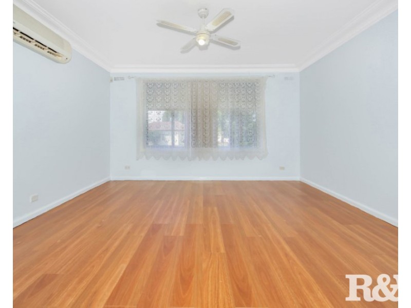 8 Wattle Place, Rooty Hill NSW 2766