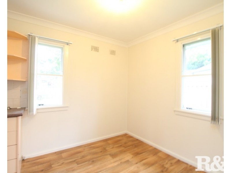 27 Kista Dan Avenue, Tregear NSW 2770