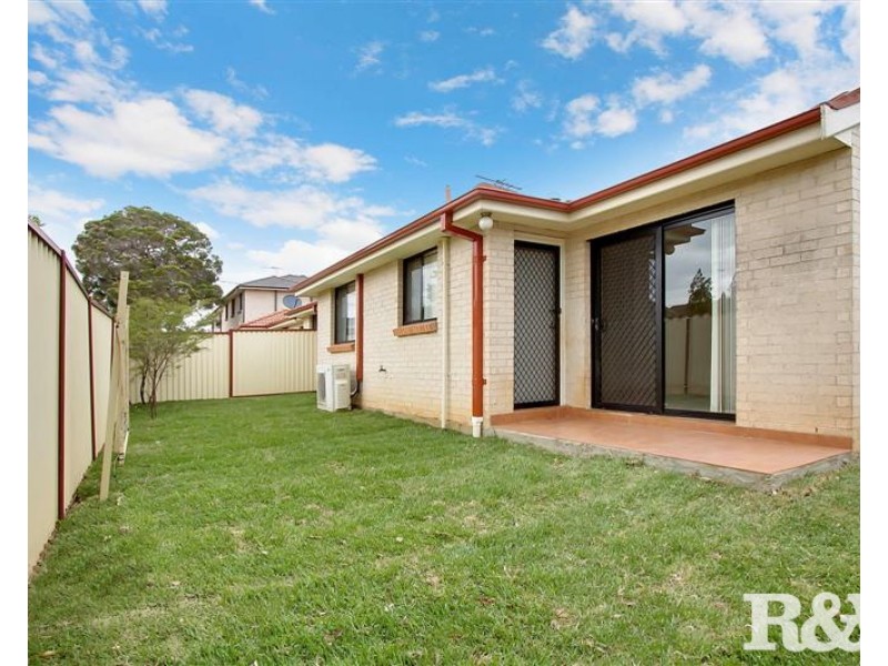 17 Bond Place, Oxley Park NSW 2760