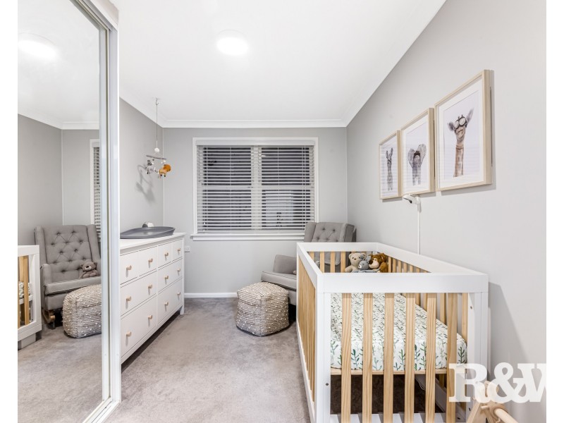 22 Melanesia Avenue, Lethbridge Park NSW 2770