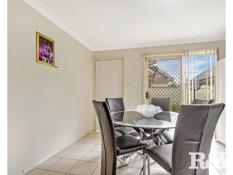 2/14-16 Brisbane Street, Oxley Park NSW 2760