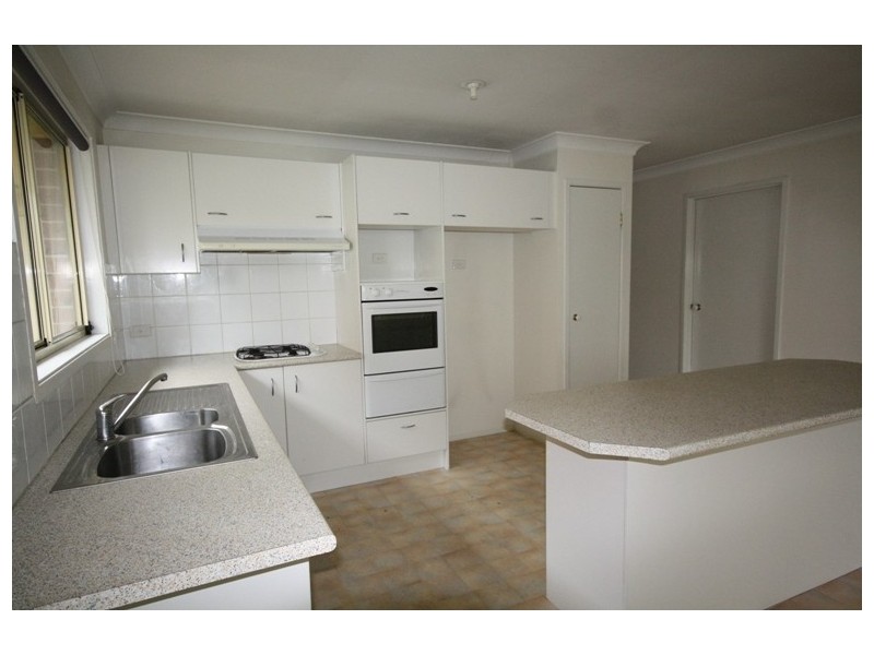 8 TIFFANY PLACE, Rooty Hill NSW 2766