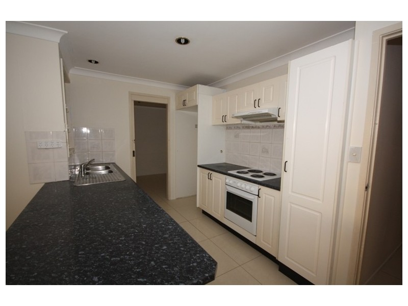 28 BEACONSFIELD ROAD, Rooty Hill NSW 2766