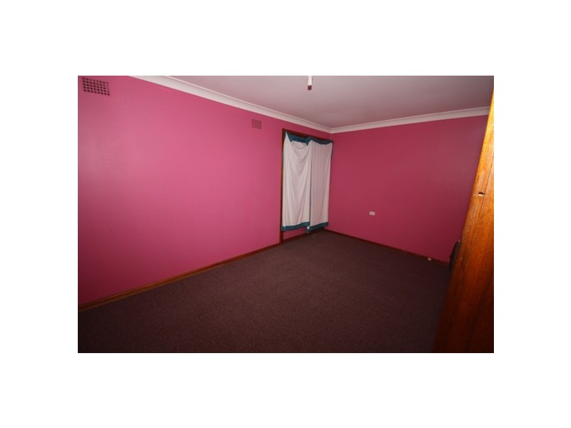 23 MARIANA CRESCENT, Lethbridge Park NSW 2770