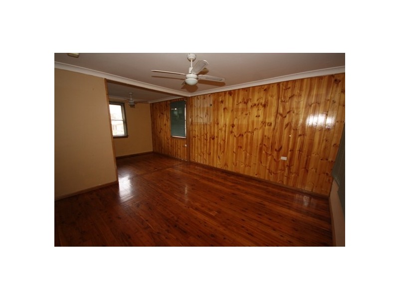 39 AURORA DRIVE, Tregear NSW 2770