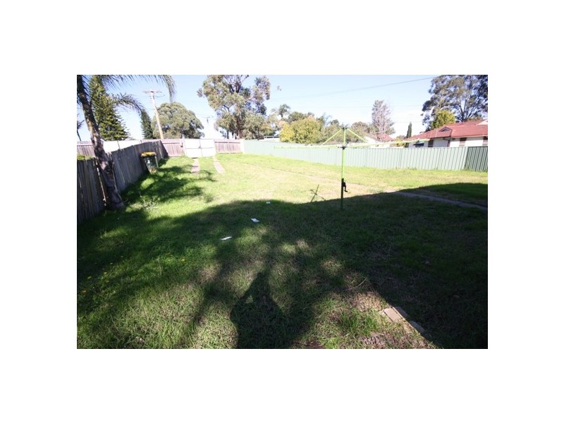 13 DAMPIER PLACE, Whalan NSW 2770