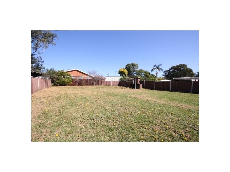 18 BUNSEN AVENUE, Emerton NSW 2770