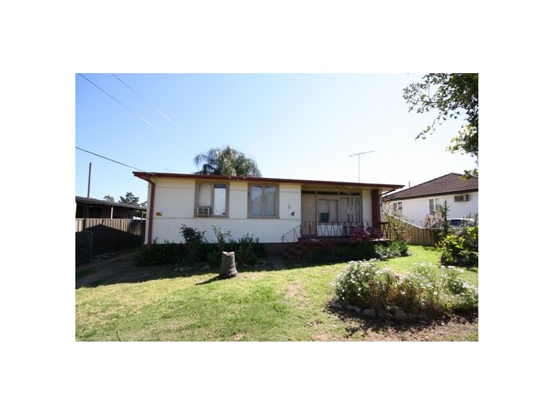 29 AITAPE CRESCENT, Whalan NSW 2770