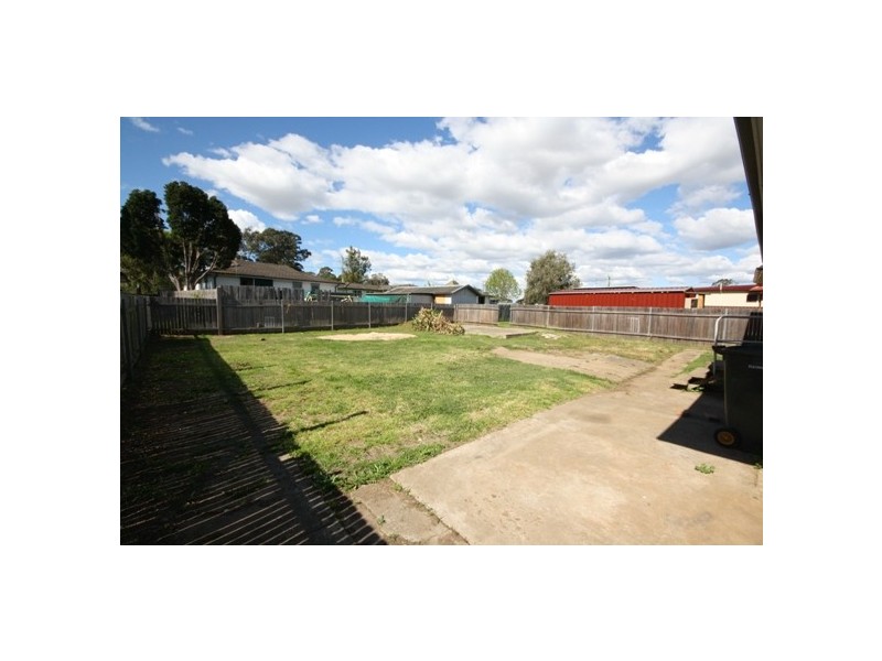 10 KOOMOOLOO CRESCENT, Shalvey NSW 2770