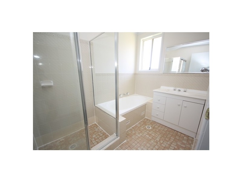 6 Cumberland Place, Colyton NSW 2760