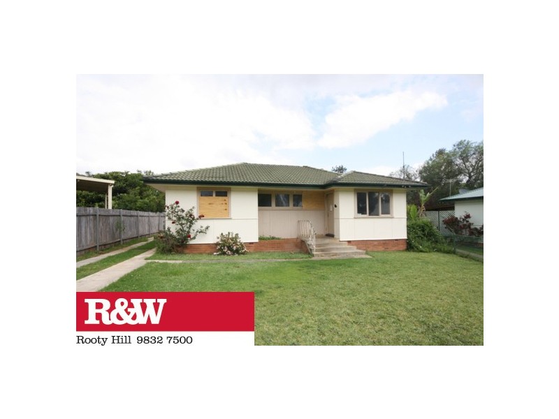 5 RAMU PLACE, Whalan NSW 2770