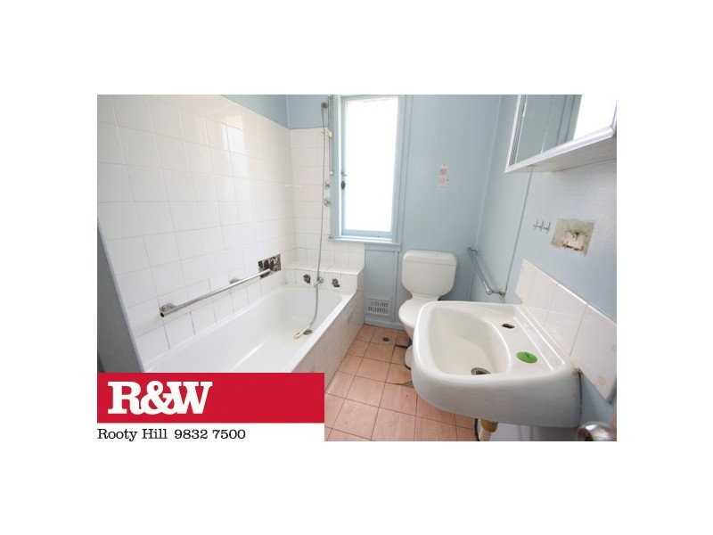 5 RAMU PLACE, Whalan NSW 2770