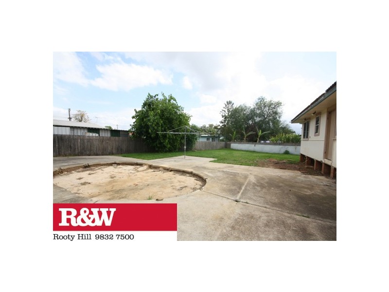 5 RAMU PLACE, Whalan NSW 2770
