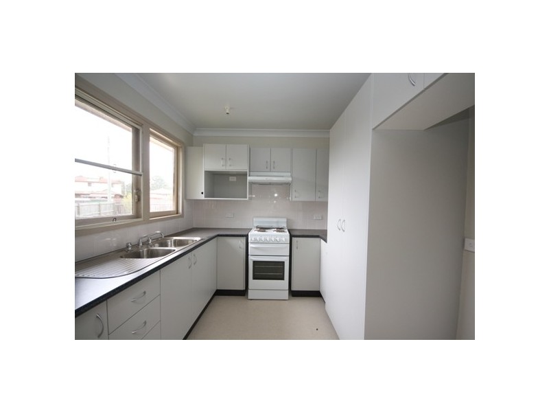 11 BATAVIA PLACE, Willmot NSW 2770