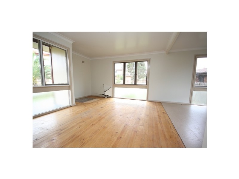 11 BATAVIA PLACE, Willmot NSW 2770