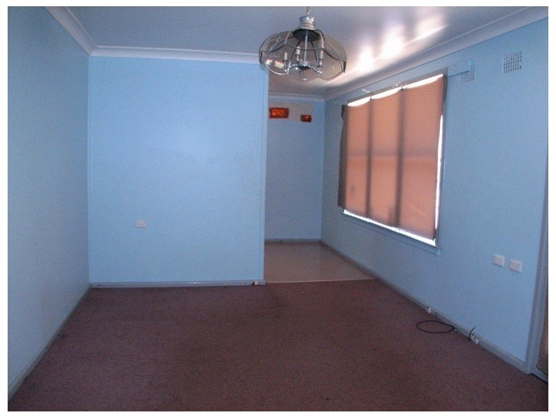 15 PALAU CRESCENT, Lethbridge Park NSW 2770