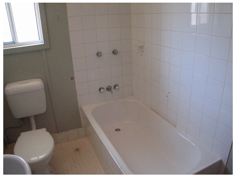 56 MANILA ROAD, Lethbridge Park NSW 2770