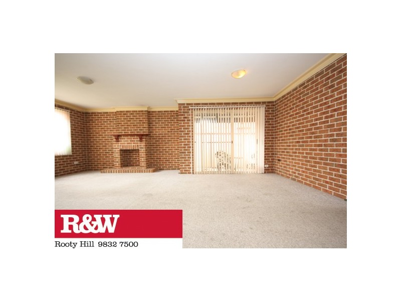 213 Swallow Drive, Erskine Park NSW 2759