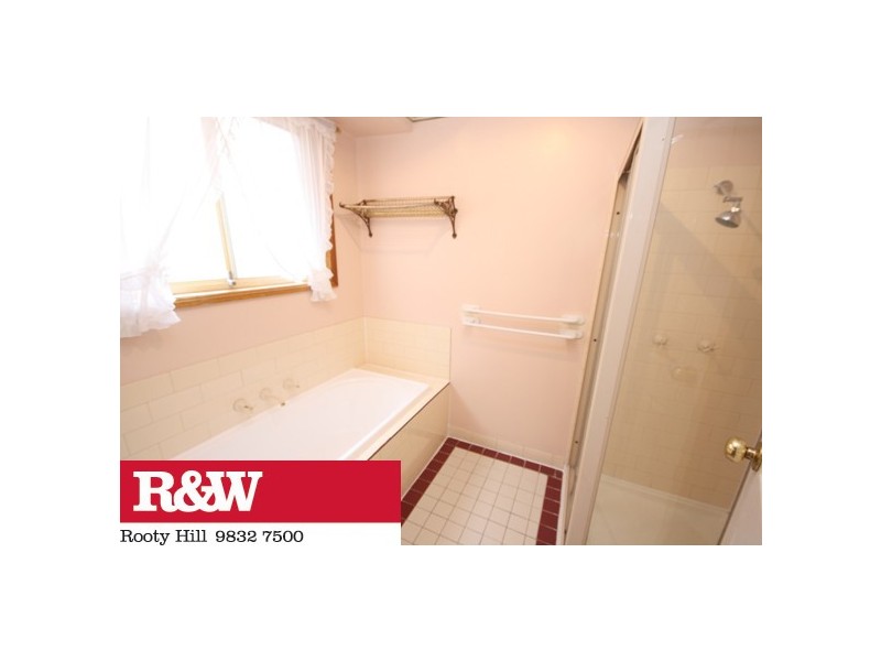 213 Swallow Drive, Erskine Park NSW 2759