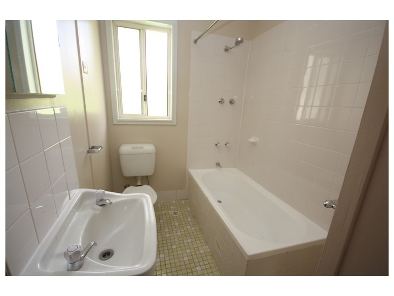 111 KAREELA AVENUE, Penrith NSW 2750