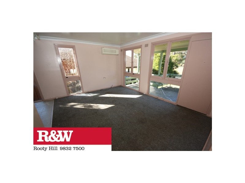 53 Palau Crescent, Lethbridge Park NSW 2770