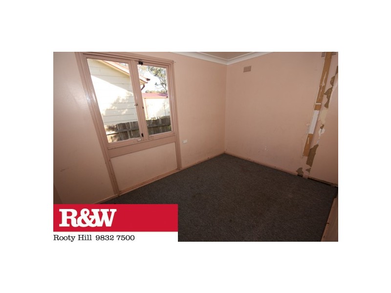 53 Palau Crescent, Lethbridge Park NSW 2770